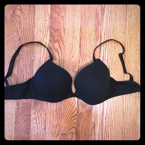 Victoria Secret 34D Black Push-Up Bra